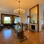 La Fontana Hotel