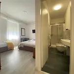 La Fontana Hotel