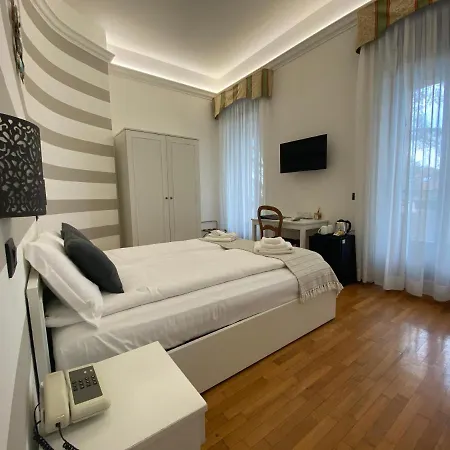 拉丰塔纳酒店 酒店