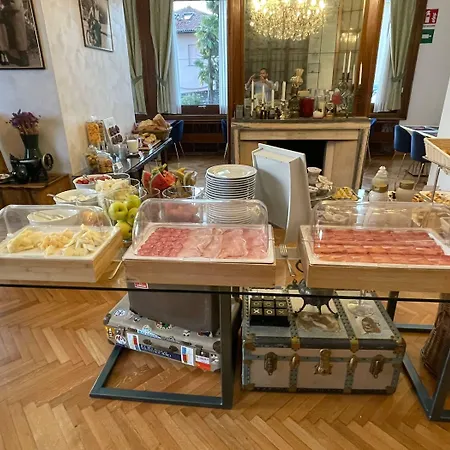 ホテル　ラ　フォンタナ 3* ストレーザ