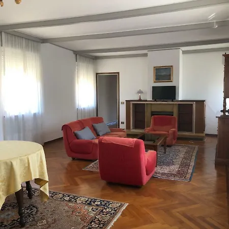 La Fontana Hotel