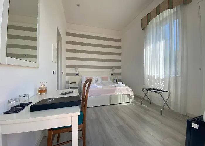 מלון La Fontana 3*