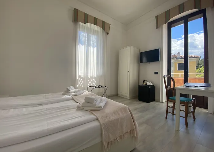 מלון La Fontana סטרסה